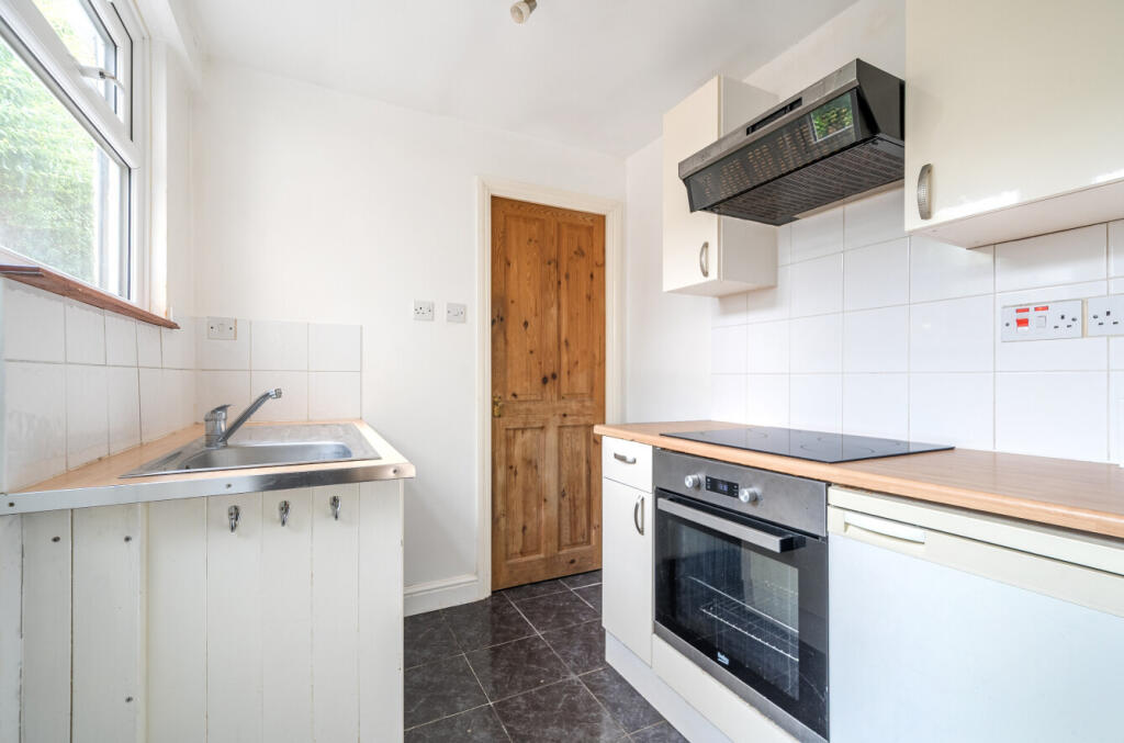 1328497-12-689494...