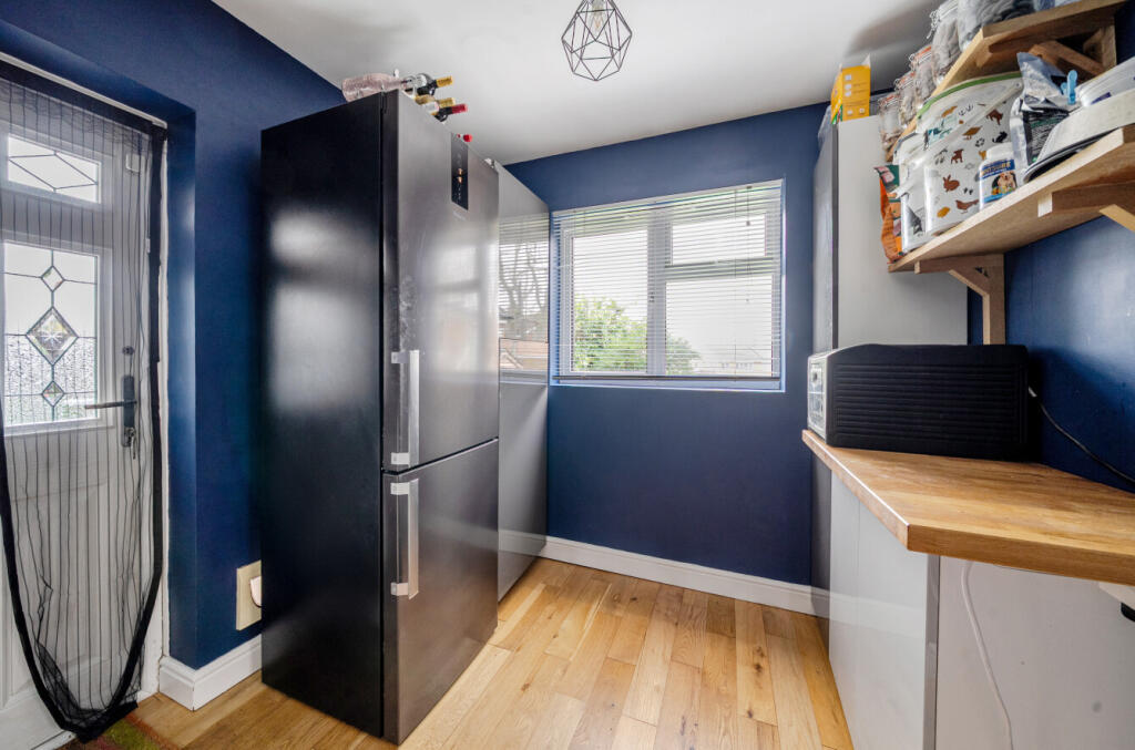 1358888-18-68d685...