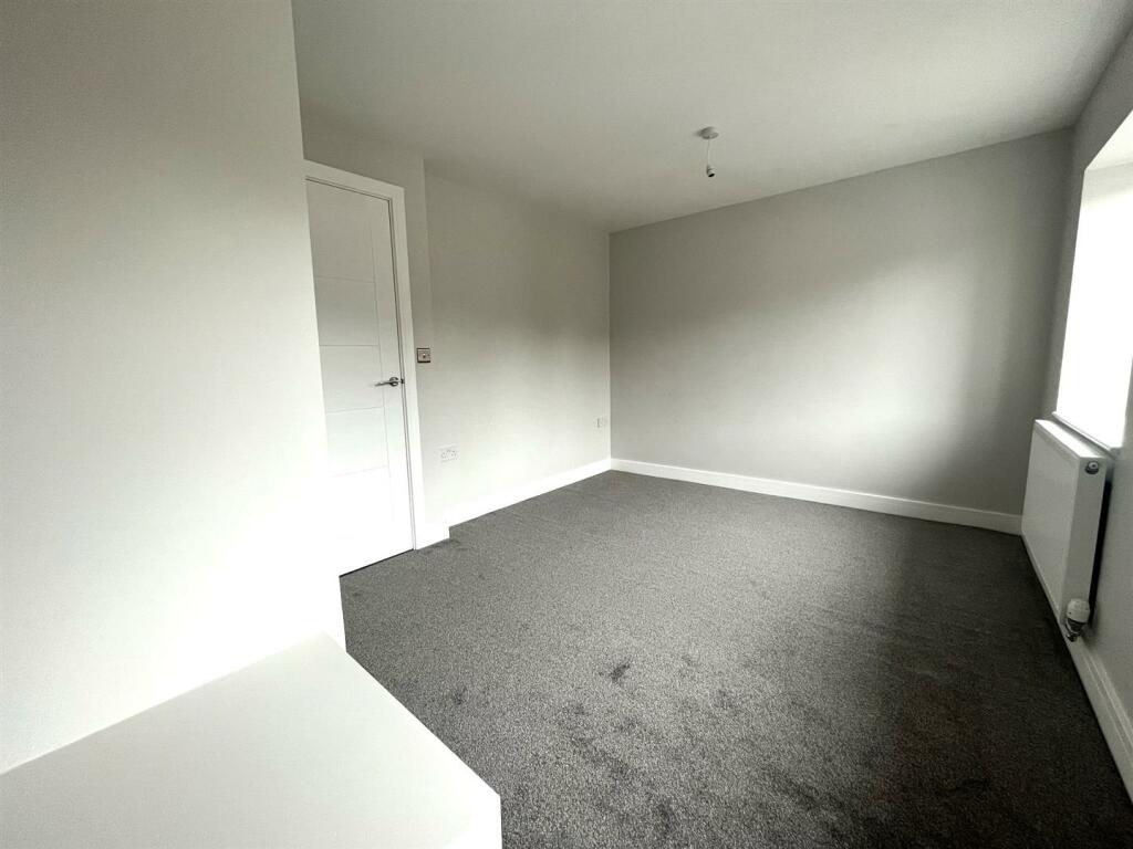 Linwood Drive, Bedroom 2.jpeg
