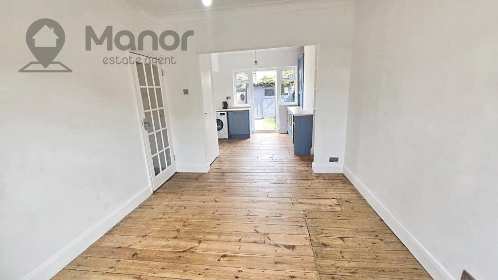 WhatsApp Image 2025-08-19 at 13.27.39 (4)