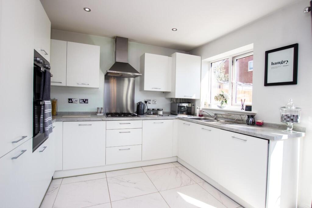 Inveraray Avenue (22).jpg