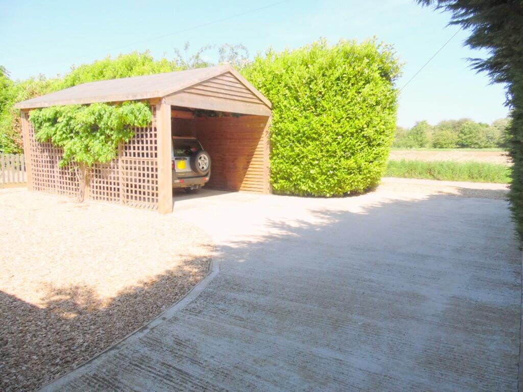 PARKING &amp; CARPORT
