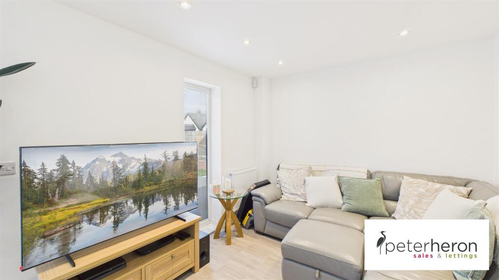 Open Plan Kitching &amp; Living Area