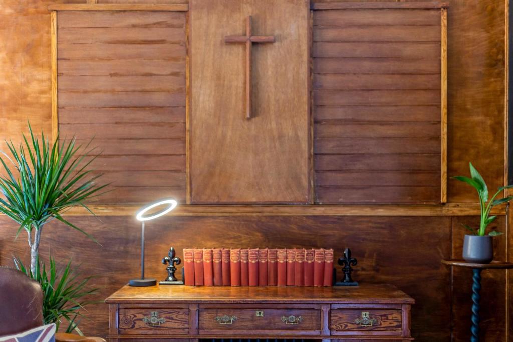 The Old Church 307431     (36).jpg