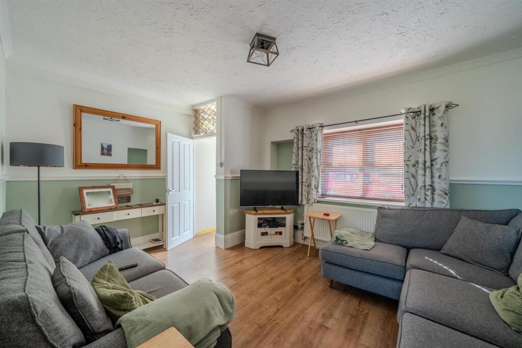 65 Commercial St-6.jpg