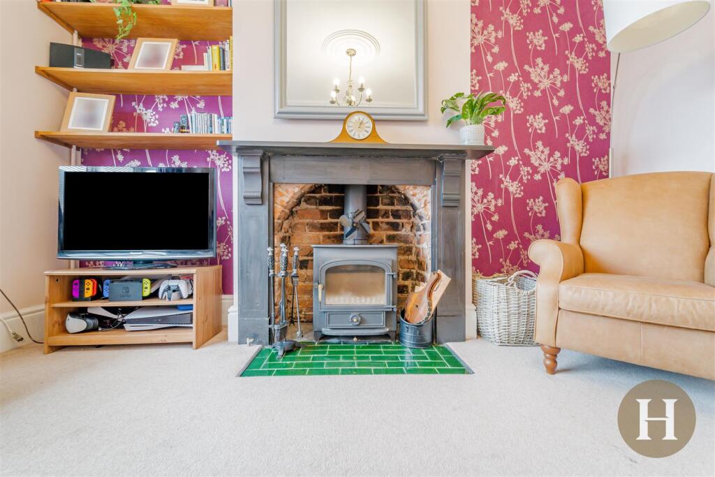 Hadleigh Estate Agents-19.jpg