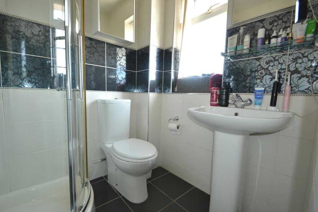 En-Suite Shower R...