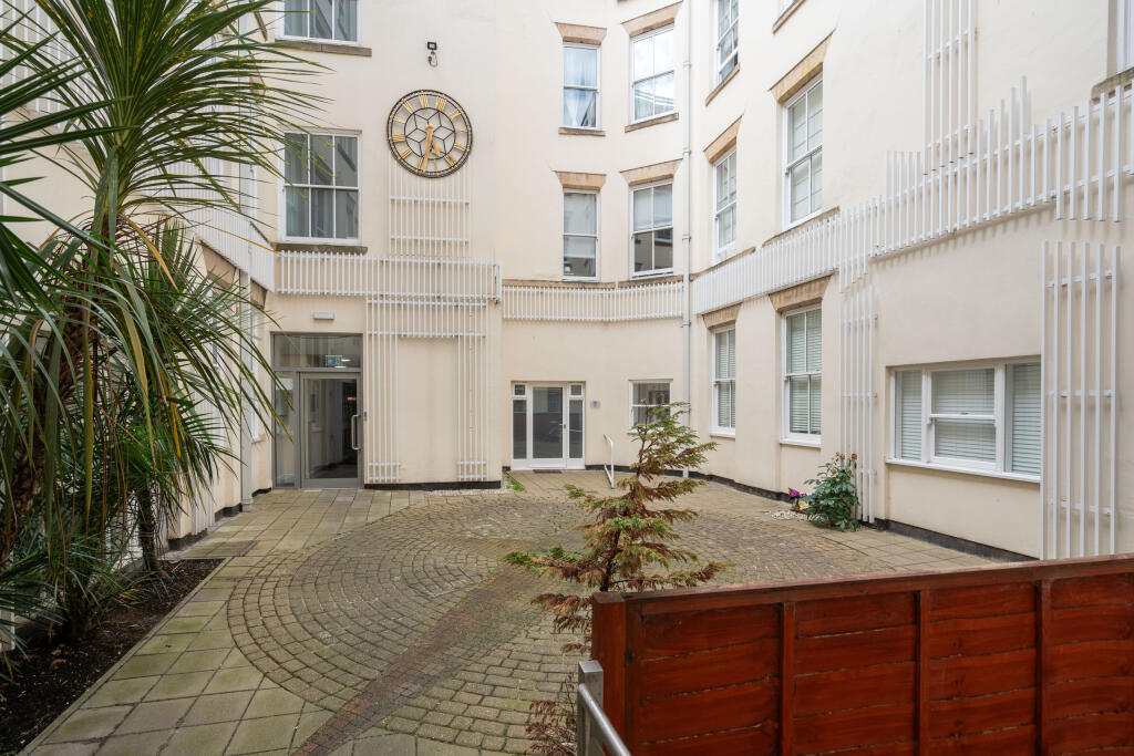 hounds gate court (66 of 70)