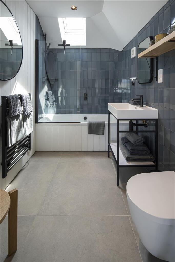 Bath. Shower Room