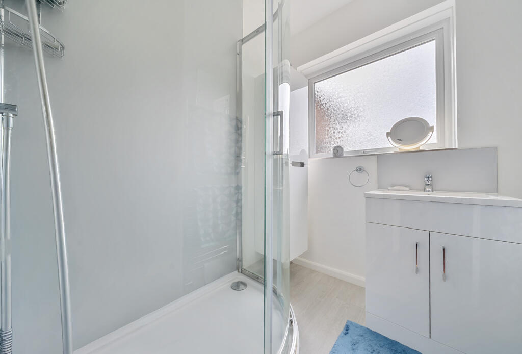 1342336-15-68a5a5...