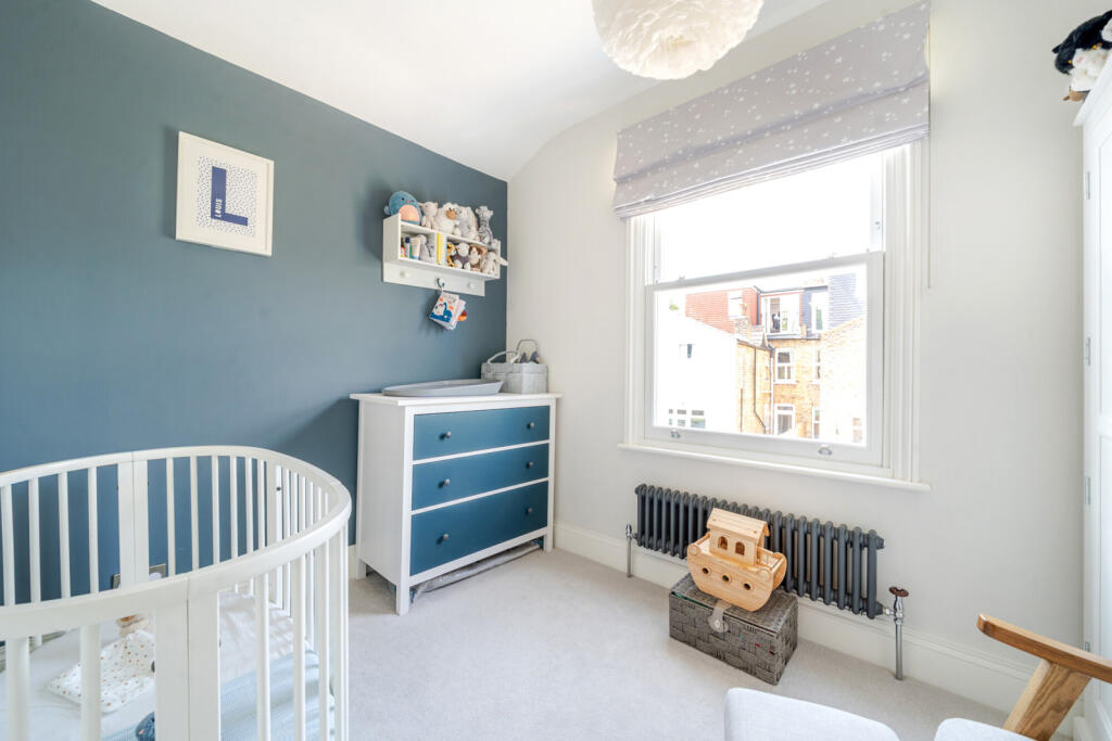 1306368-11-685002...