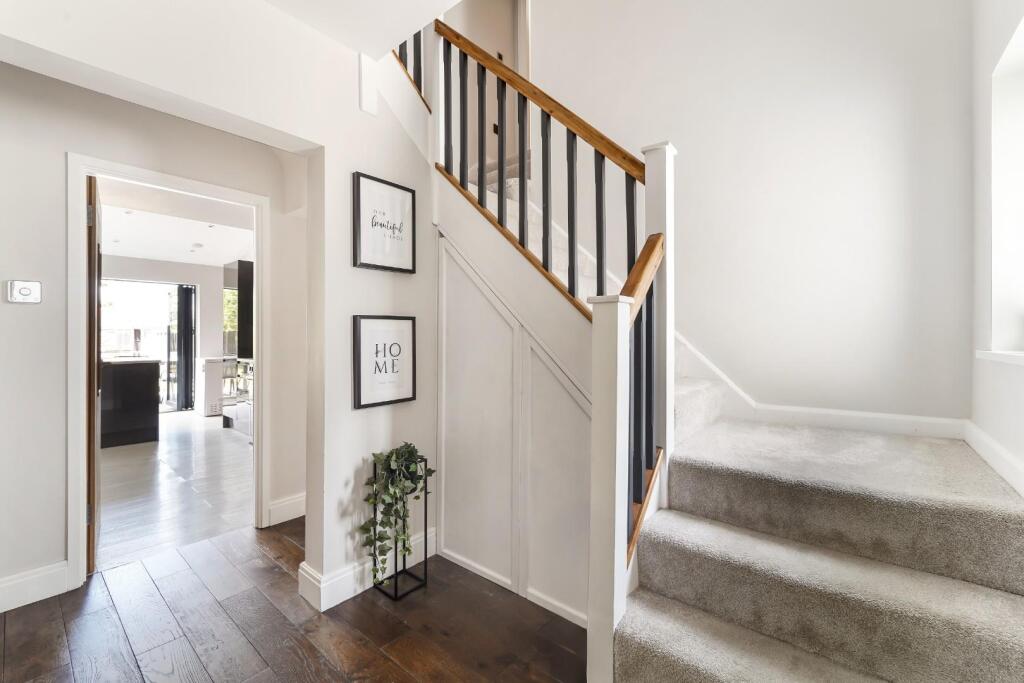 MERLAND RISE (13).jpg