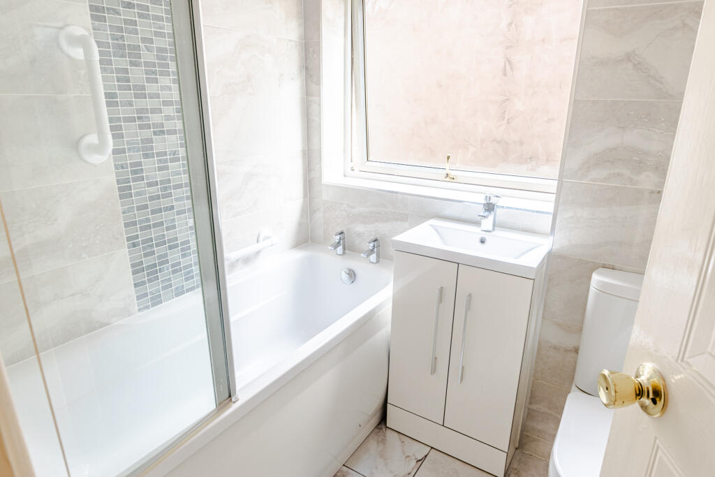bathroom1