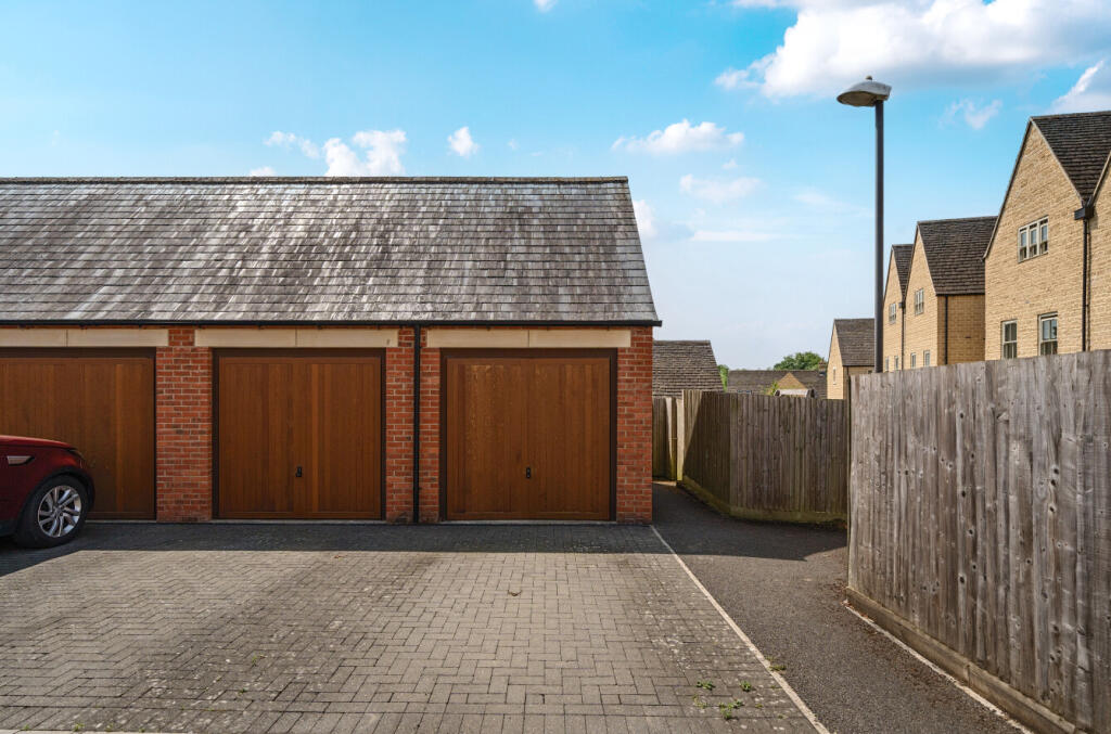 1309674-27-6851a6...