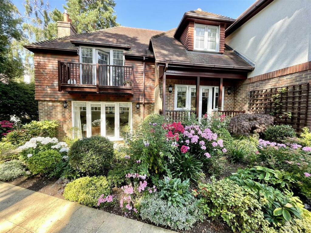 front patio and balcony.jpg