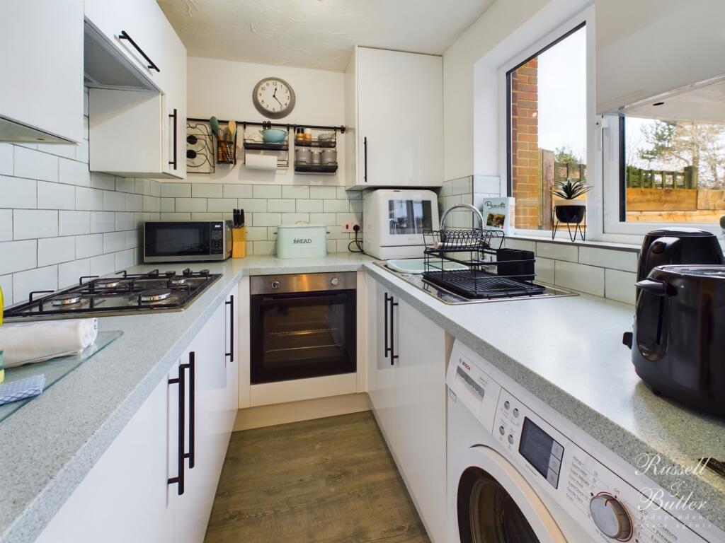 CAM01995G0-PR0248-STILL001