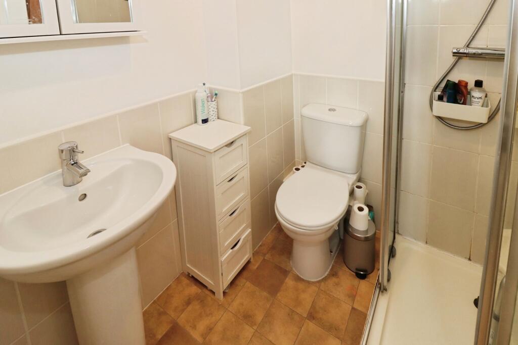 Bedroom 2 Ensuite