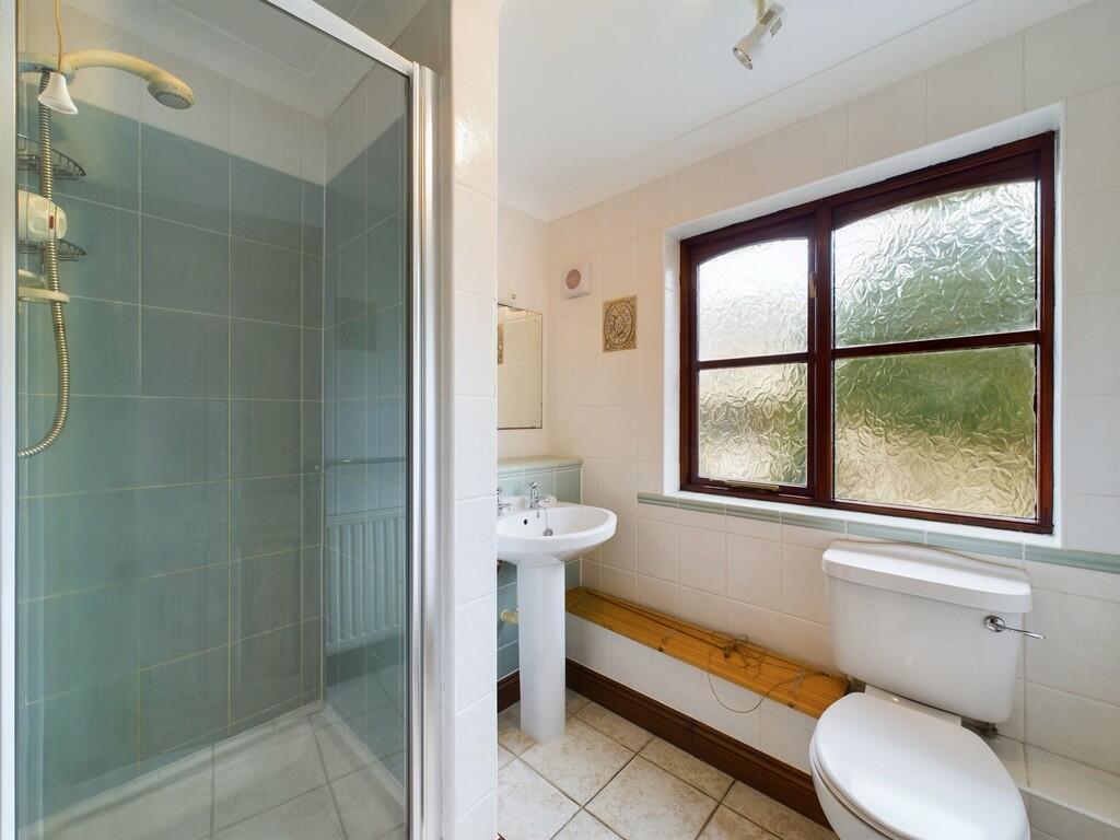 CAM02089G0-PR0194...