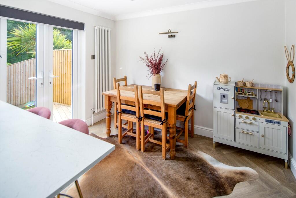 Kitchen/Diner/Brkfst