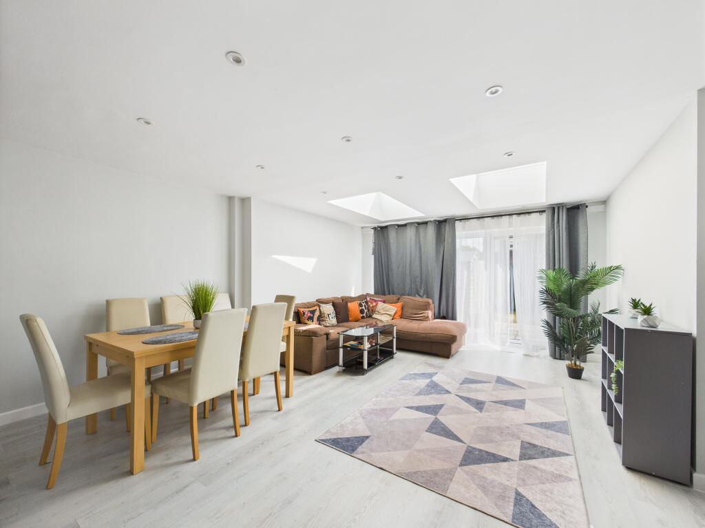 living room (2)
