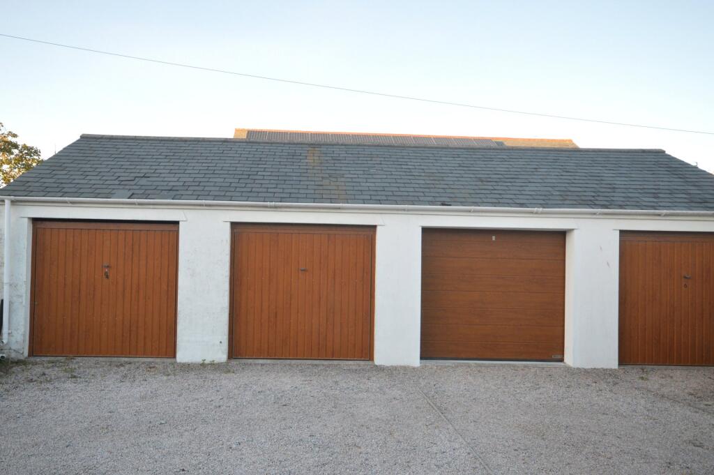 Teignhaven, Off Clifford Close, Shaldon