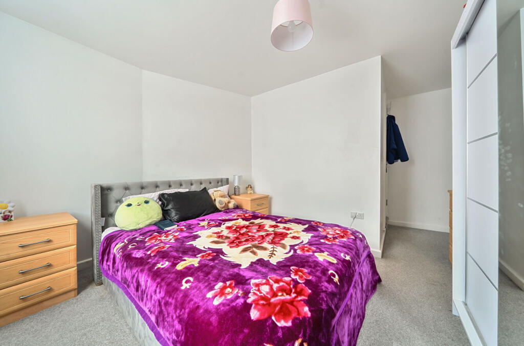 1300282-7-6838296...