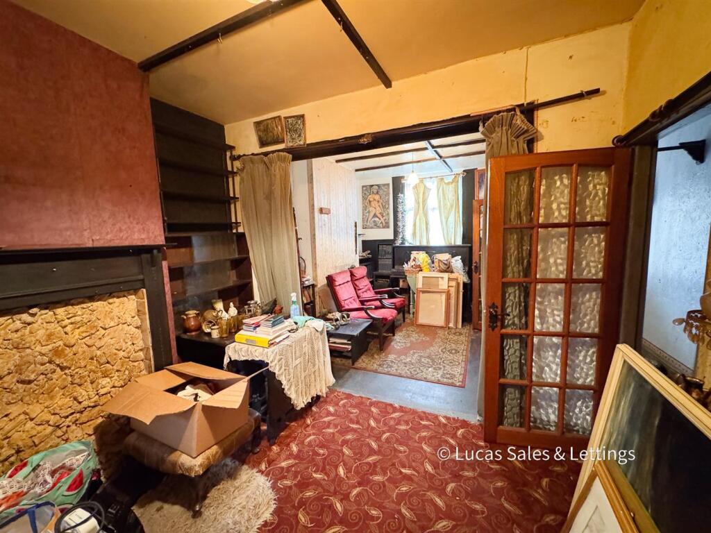 36 Melton St Kettering-23.jpg