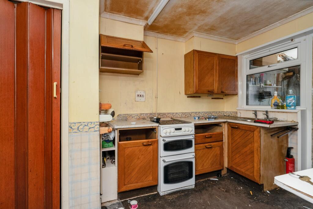 9 Shelley Close, Basingstoke, Hampshire, RG24 9BZ