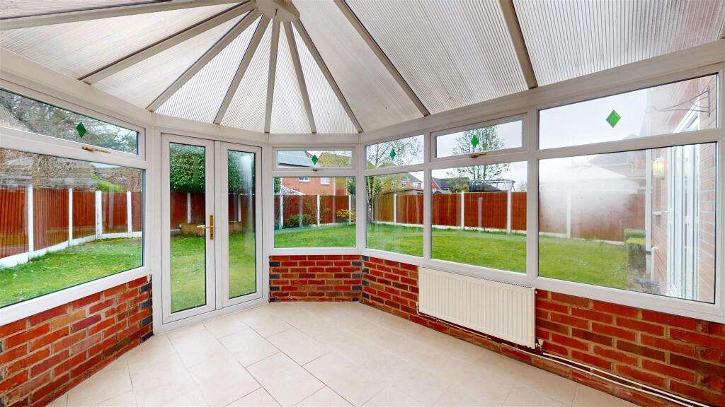 Bicton Heath, Haresfield 5 Conservatory .jpg
