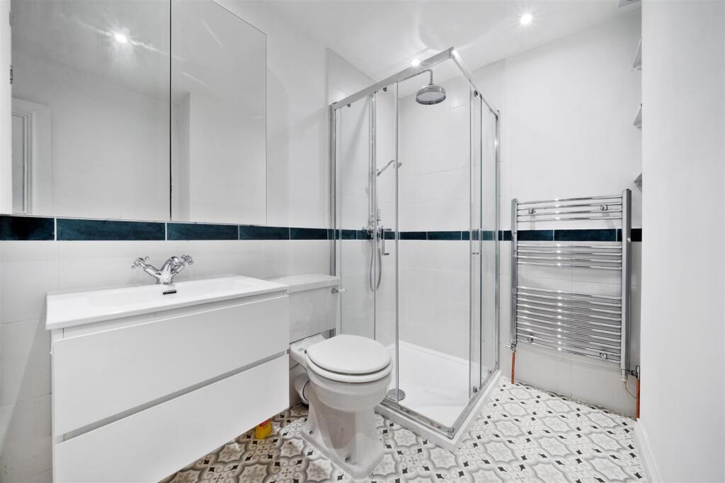 Petley Road  W6 PH3.jpg