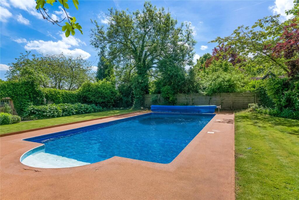 Heated Swimming Pool