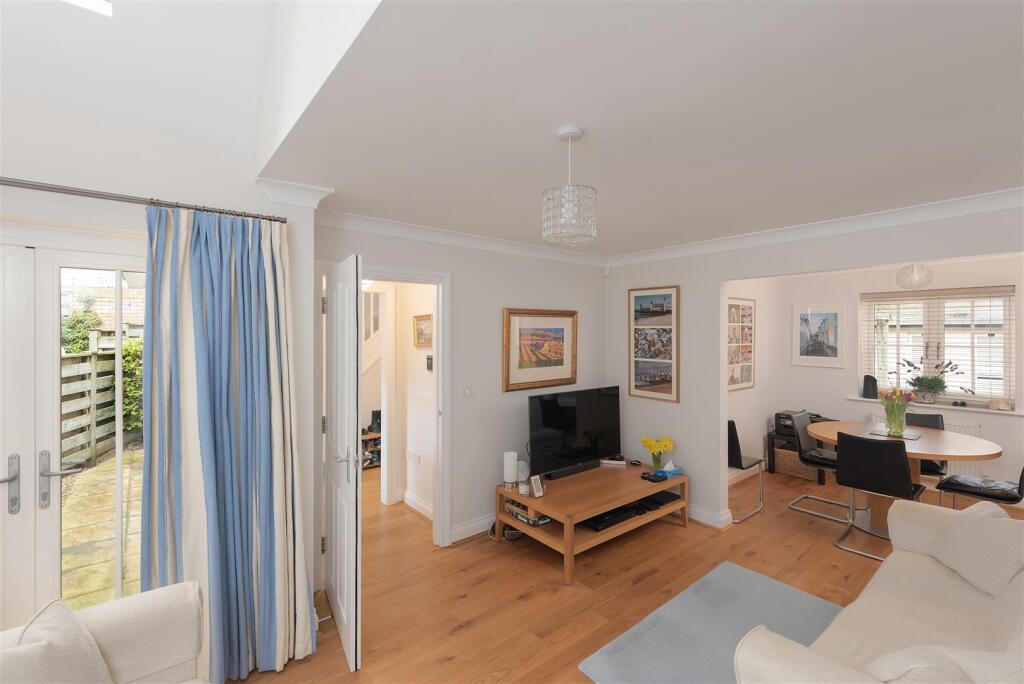 The Slipway, Sea Wall, Whitstable