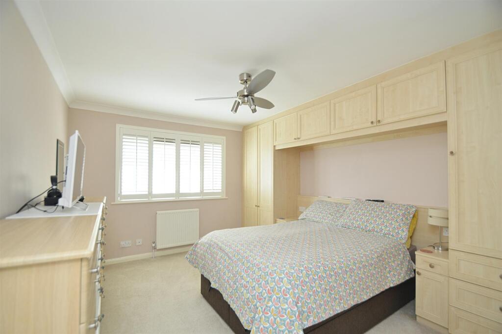 resizedBed1a.jpg