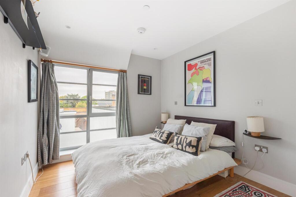386B8910-HDR.jpg