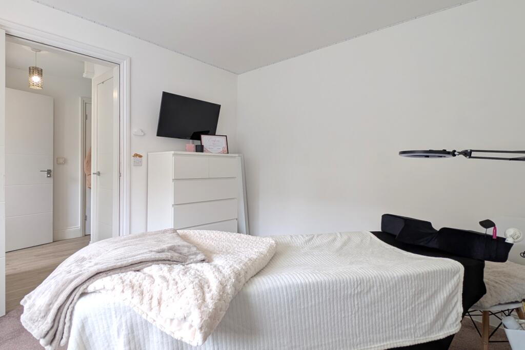 Croft View EweMove Brighouse (22)