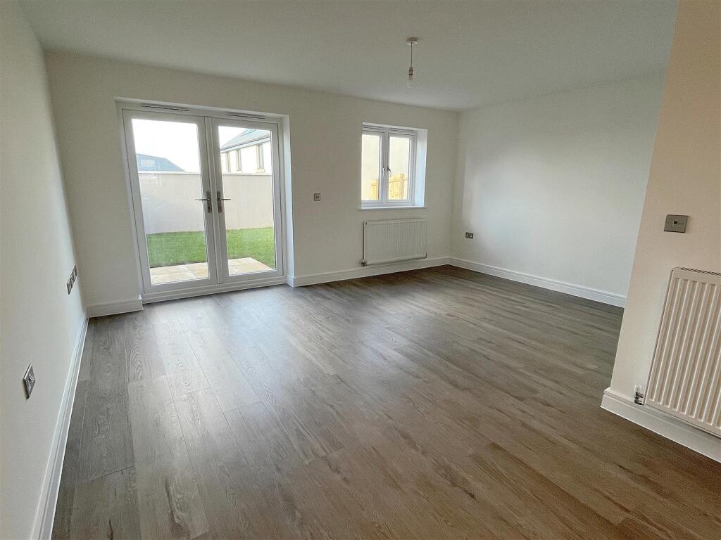 Lounge.jpg