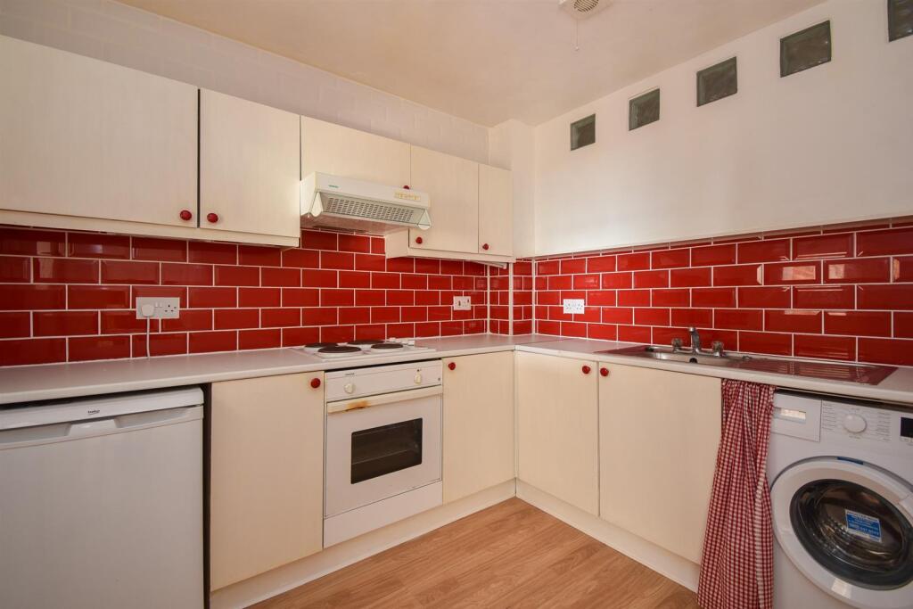 Kitchen.jpg