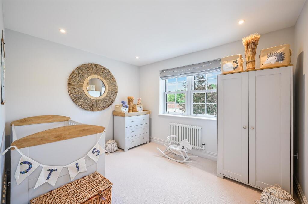 GREEN CURVE, 20- (18).jpg