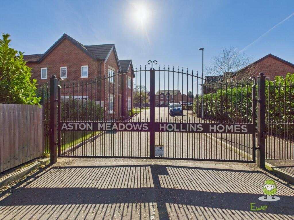 Entrance Gates Charlotte Thomasson Ewemove Whitchu