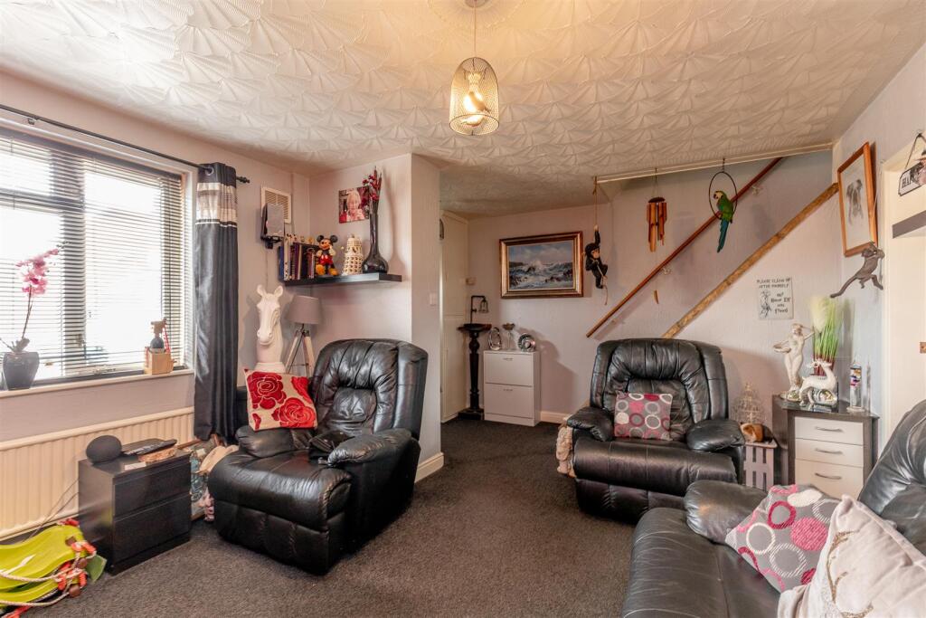 Wordsworth Road, Horfield Living Room.jpg