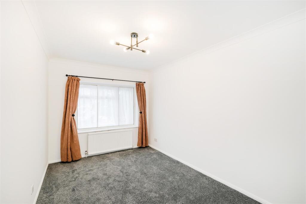Flat 3, 23 Aldersbrook road-7.jpg