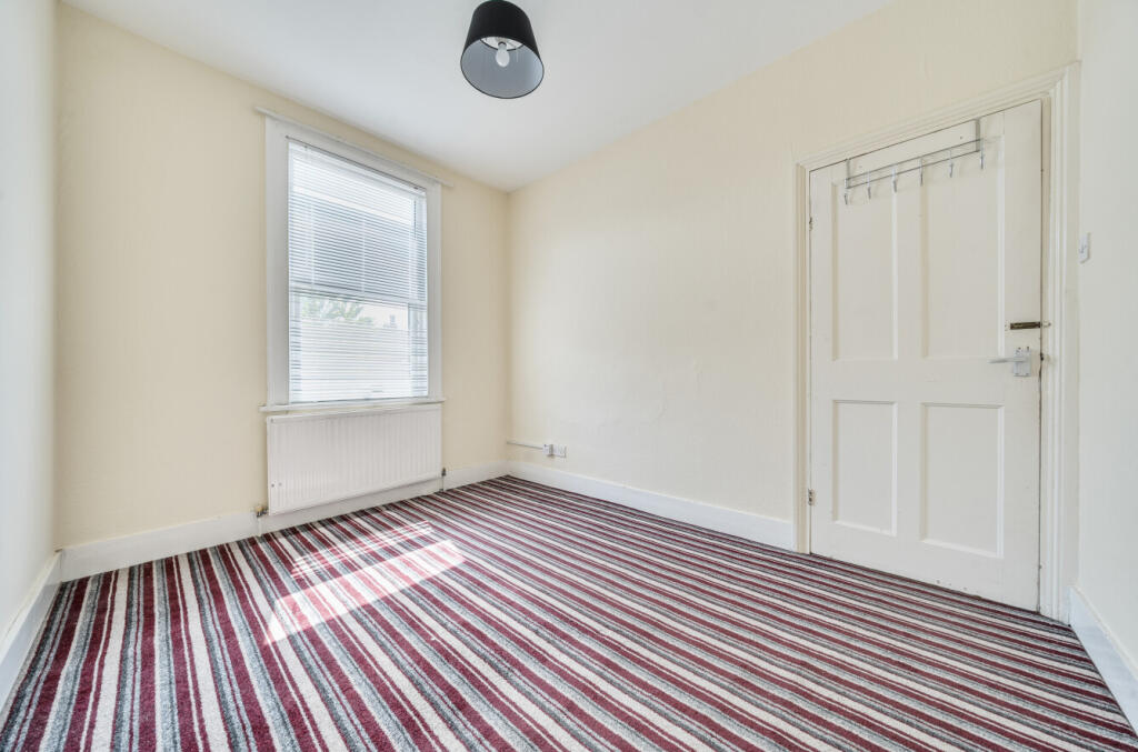 1297161-11-682b25...