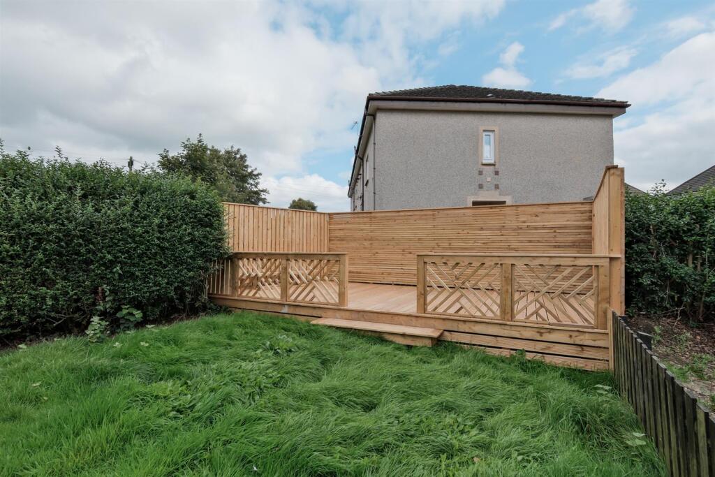 008-3 Loanhead Crescent, Newarthill, ML1 5AW.jpg