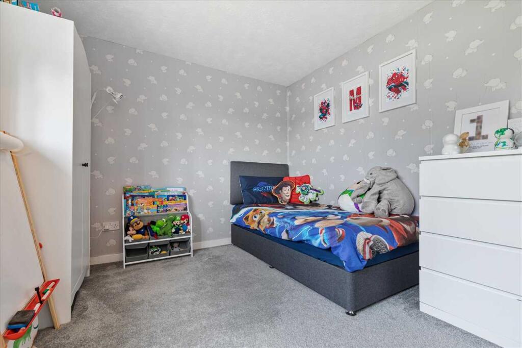 Bedroom Two (2)