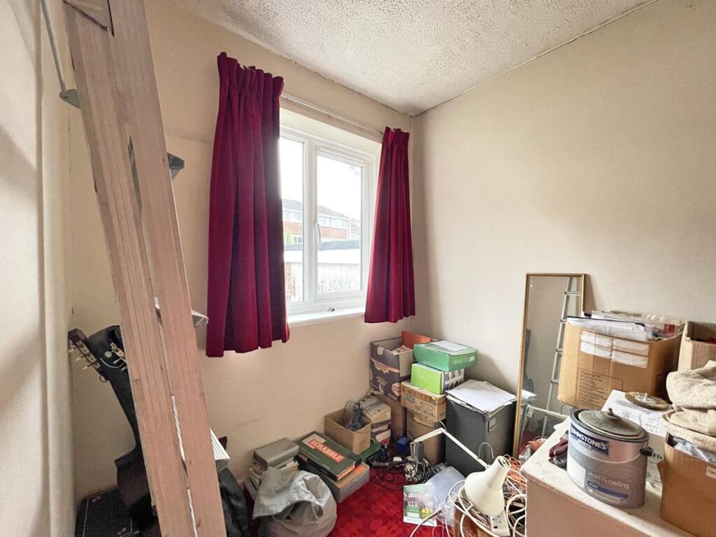 Erlstoke Close 37 - Bed 3.jpg