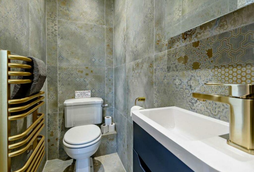 En-suite Shower Room