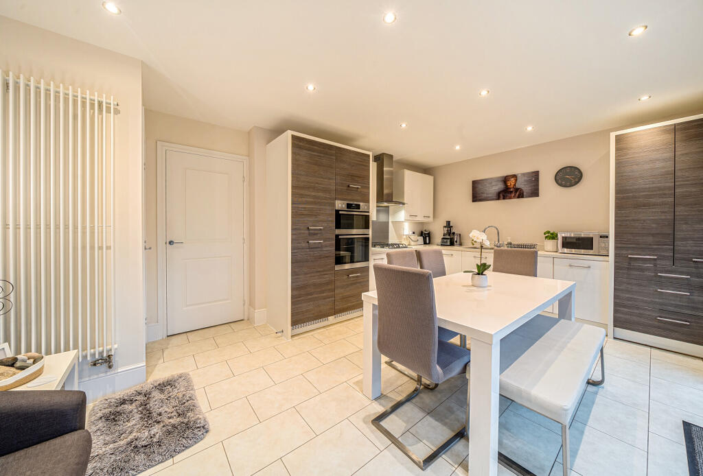 1385445-13-692dd5...