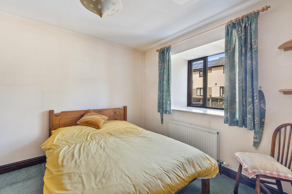 A08 - 5 Brookes Barn, rowsells lane - 250707