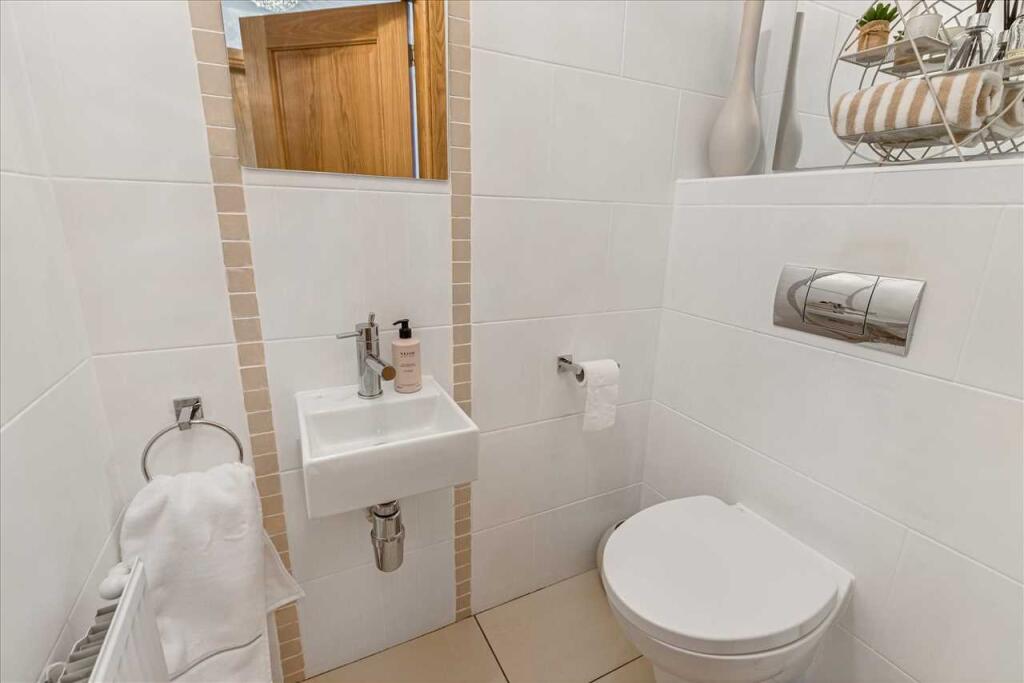 Lower Level WC