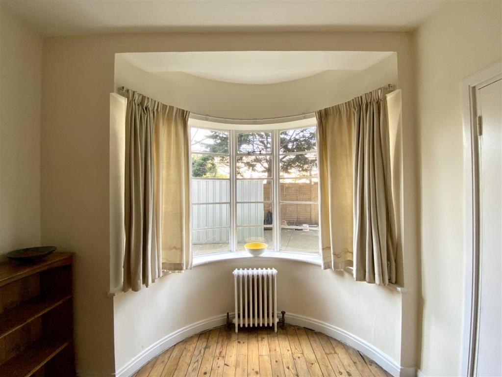 Studio Room